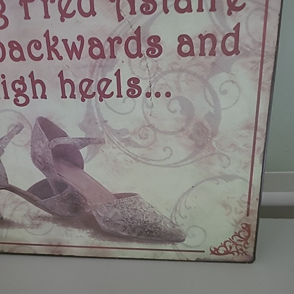 Gingerbread Roger's Sign - Picture 5 of 8